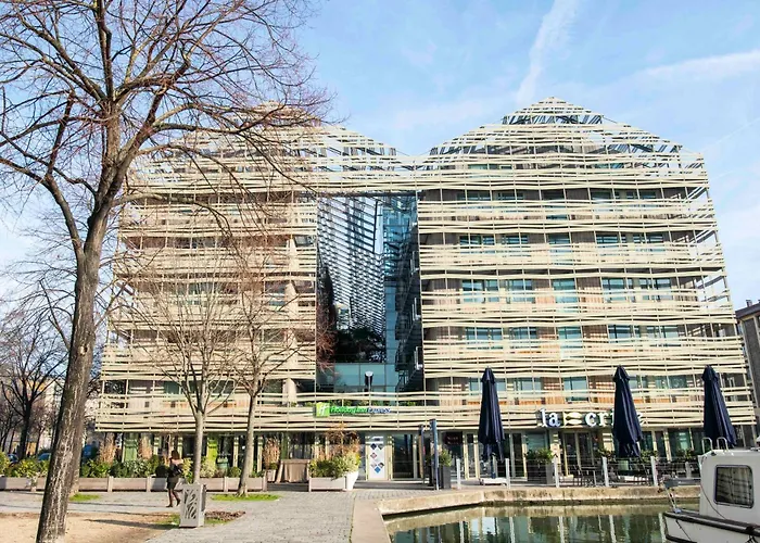 Holiday Inn Express -Canal De La Villette By IhgHotel Parigi